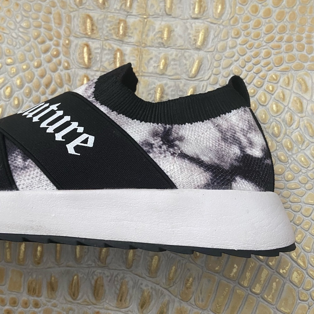 NWOT*Juicy Couture Sneakers, Size 5 - Picture 7 of 12